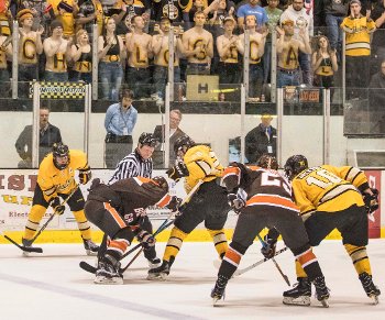 Michigan Tech in a face off with Bowling Green. 