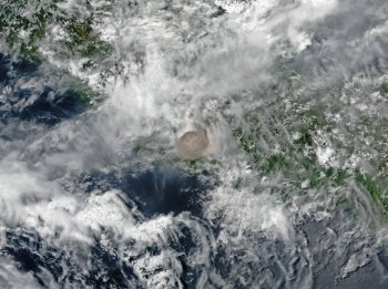 Satellite view showing the eruptive cloud.