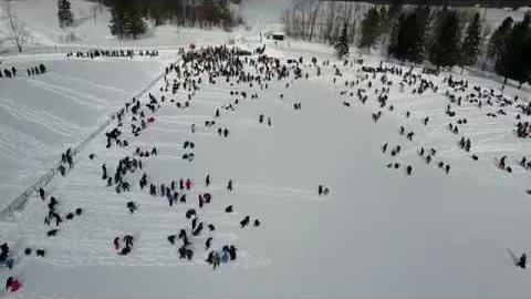 Preview image for Michigan Tech Community Snowman Build for Guinness World Record video