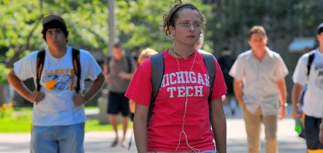 Students on Mall