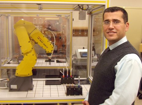 Nasser Alaraje heads new robotics initiative in School of Technology. 
