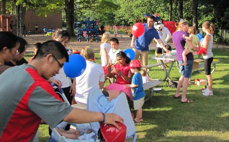 Michigan Tech hosts National Night Out 2010 at Daniell Heights