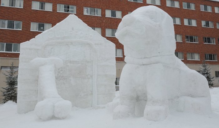 West McNair's prizewinning snow statue, "Clifford, the Big Red dog."