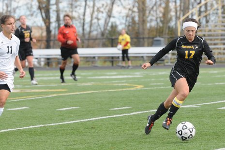 Senior defender Melanie Hoffman.