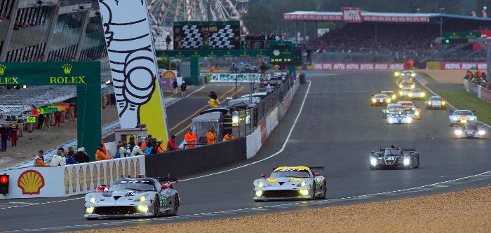 SRT Viper Race Team A crowd of cars at Le Mans, including the Vipers in front.