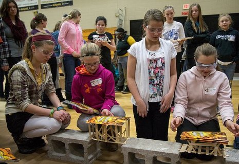 Get WISE Get WISE girls discovering how much fun engineering can be.