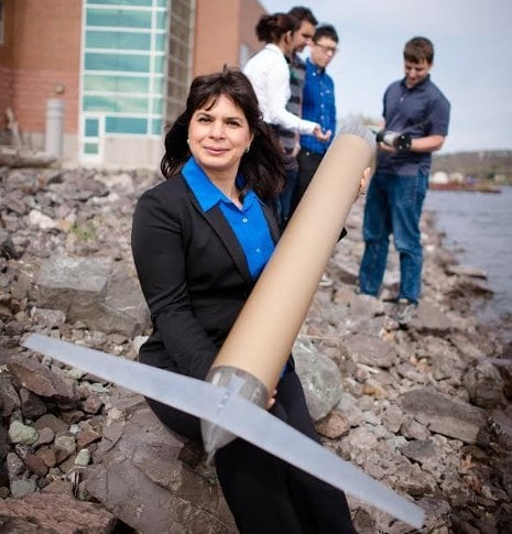 YIP Mahmoudian Nina Mahmoudian has received both a naval Young Investigator Program grant and a CAREER Award from the National Science Foundation.