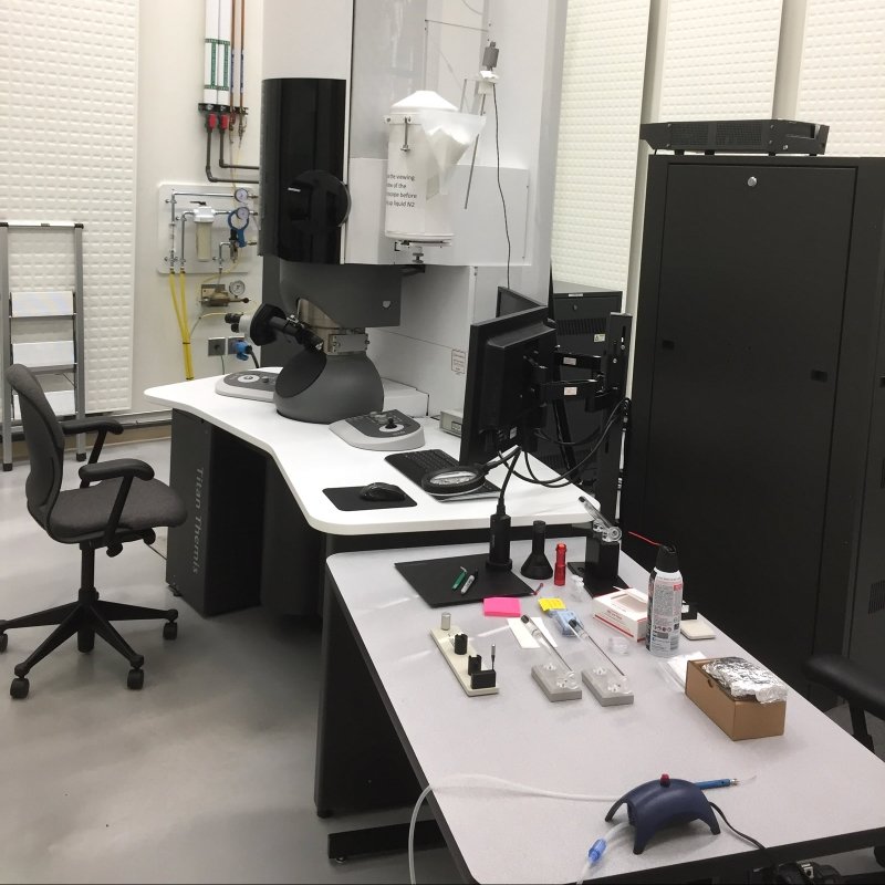 A view of the S-TEM set up.