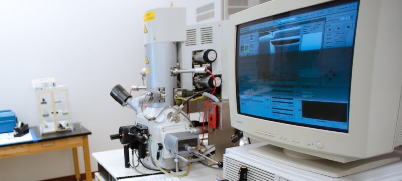 The Hitachi FB-2000A FIB uses a beam of focused high-energy gallium ions to remove material in a very controlled manner.