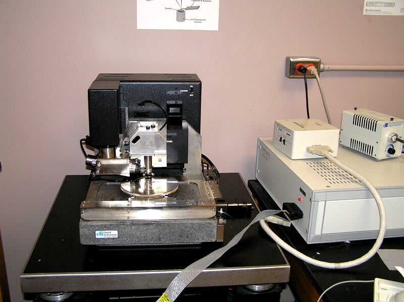 Close up of the Veeco AFM instrument.