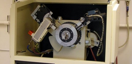 A close up of the XRD powder instrument.