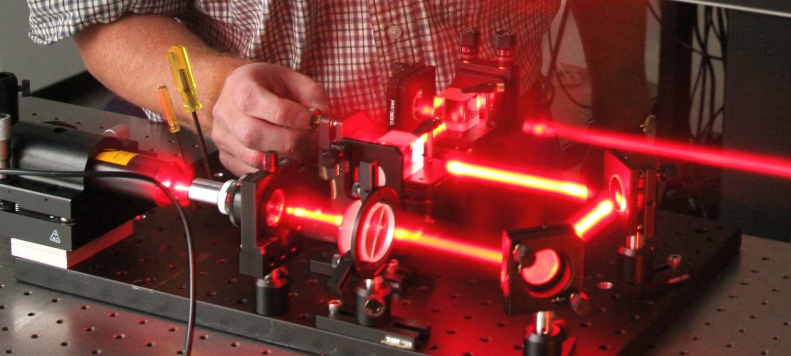 Biomedical Optics and Ultrasound showing interferometer beam.