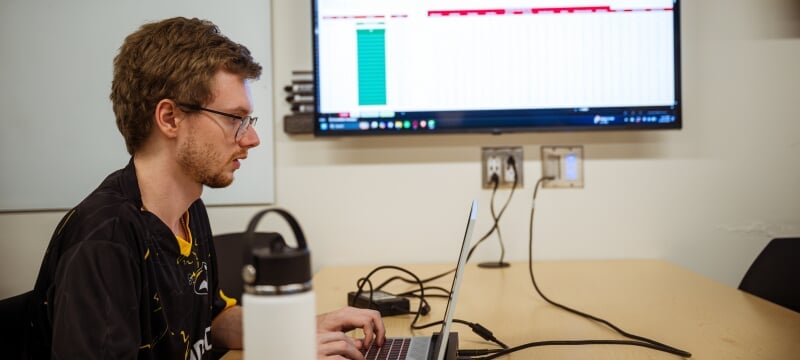 Business student competes in Excel competition