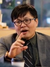 Dr. Jun Min
