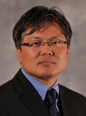 Junhong Min