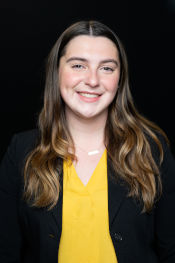 Portrait photo of Samantha Ludwick