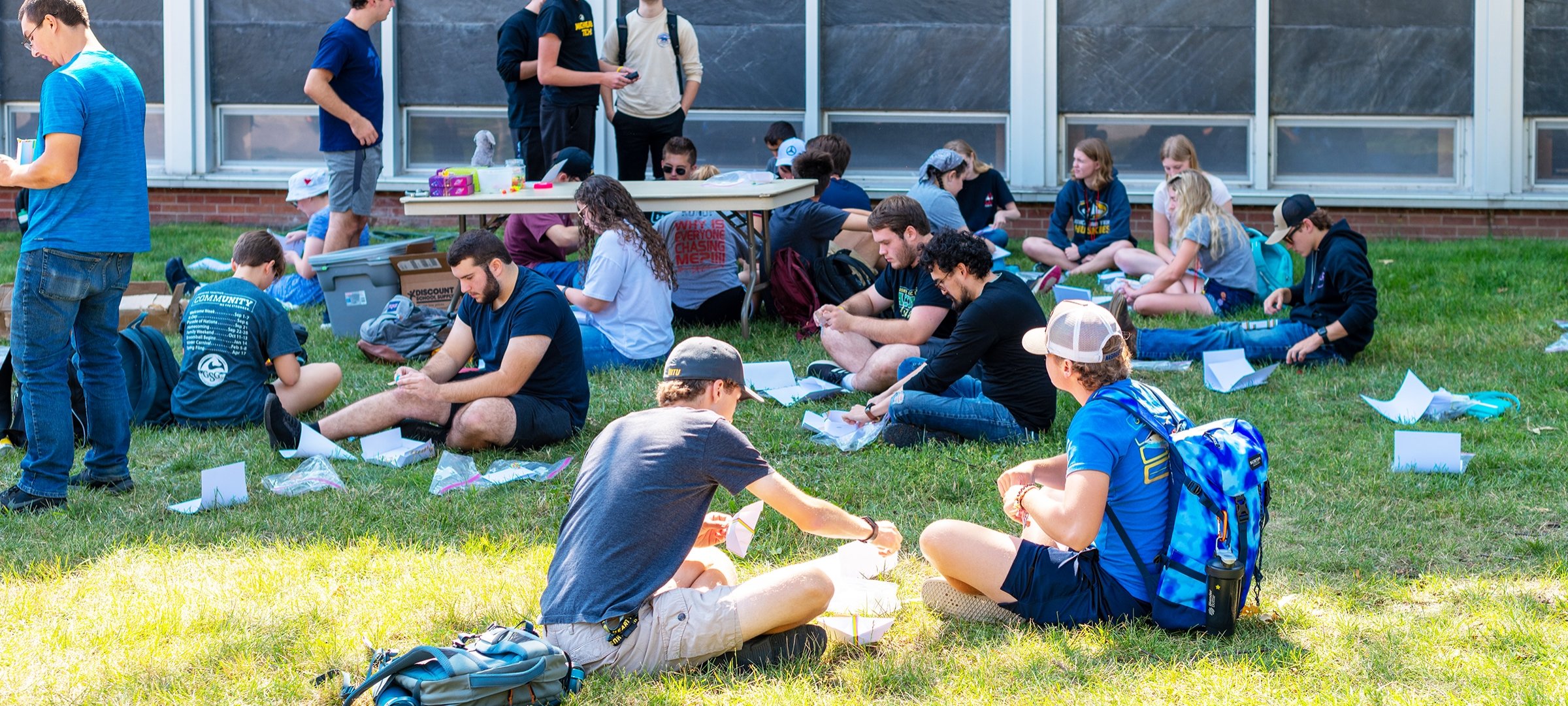 Michigan Tech students on the lawn