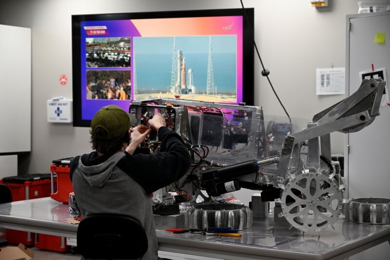 Multiplanetary INnovation Enterprise with their image “MOOSE on Standby for Artemis II”