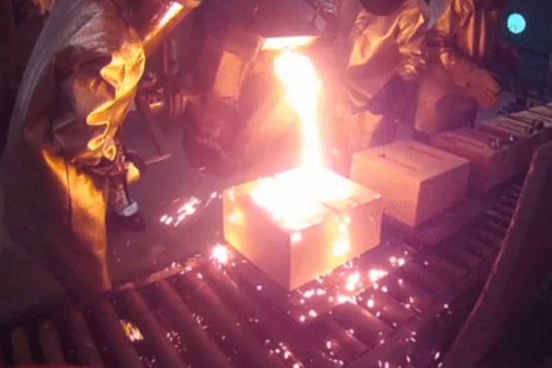 a foundry pour