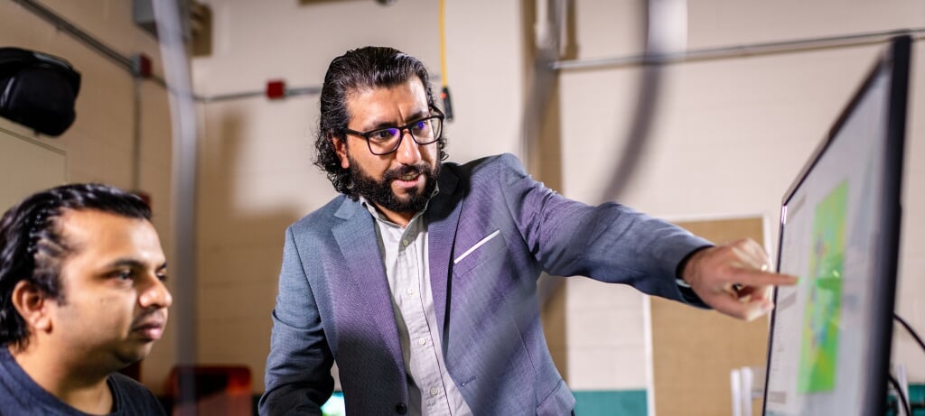 students working in lab