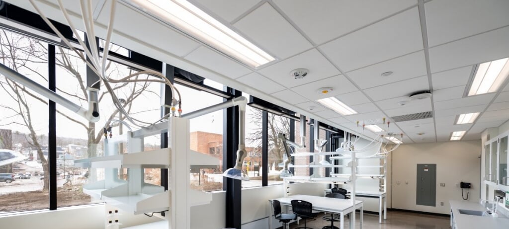 picture of lab inside the h-stem building at michigan tech