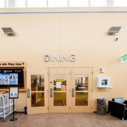 Wadsworth Dining Hall entrance