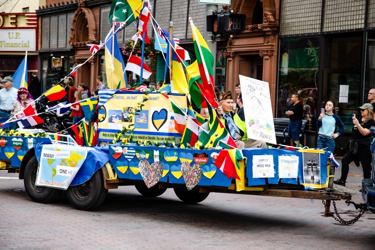 Float built by Fulbright Students Association at PON'22