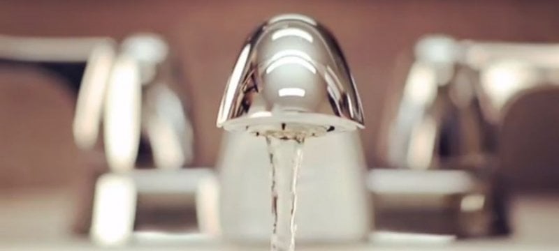 Water faucet with running water