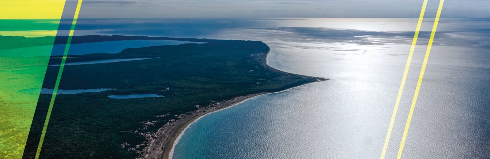 Aerial view of the Mackinac Straits.