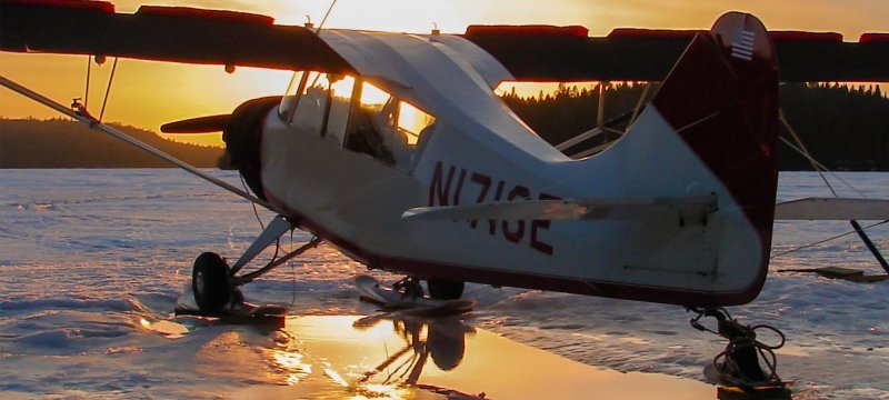 Skiplane on the ice.