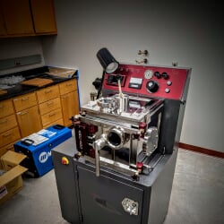 Arc melter