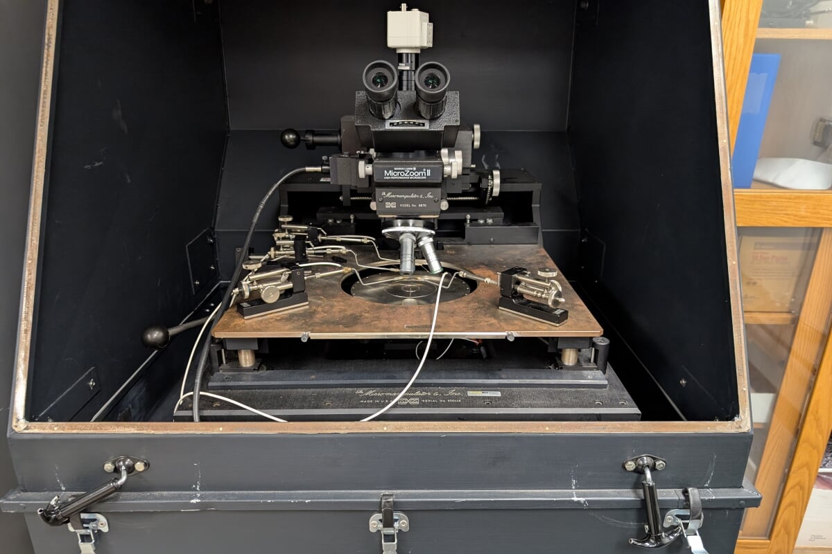 Micromanipulator Probe Station