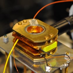 High magnification imaging equipment