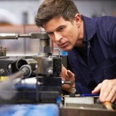 What skills do mechanical engineers need?