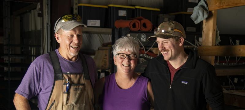 Jeff Thompson '12 and his parents