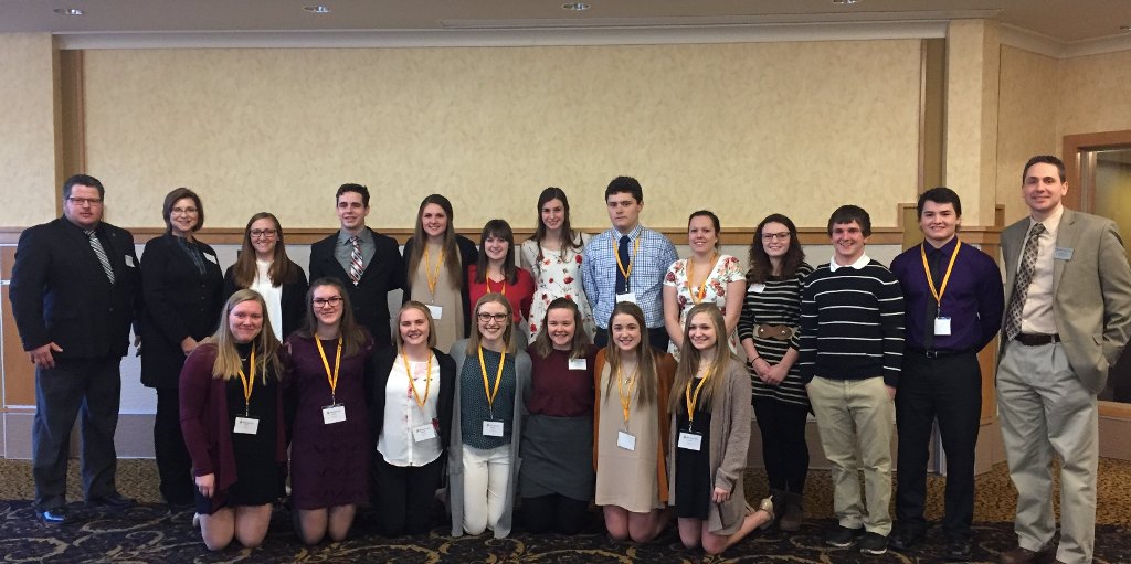 2017 Portage Health Foundation (PHF) Making a Difference Scholarship finalists meet PHF representatives, faculty, staff and the 2016 award recipients who will serve as their mentors.