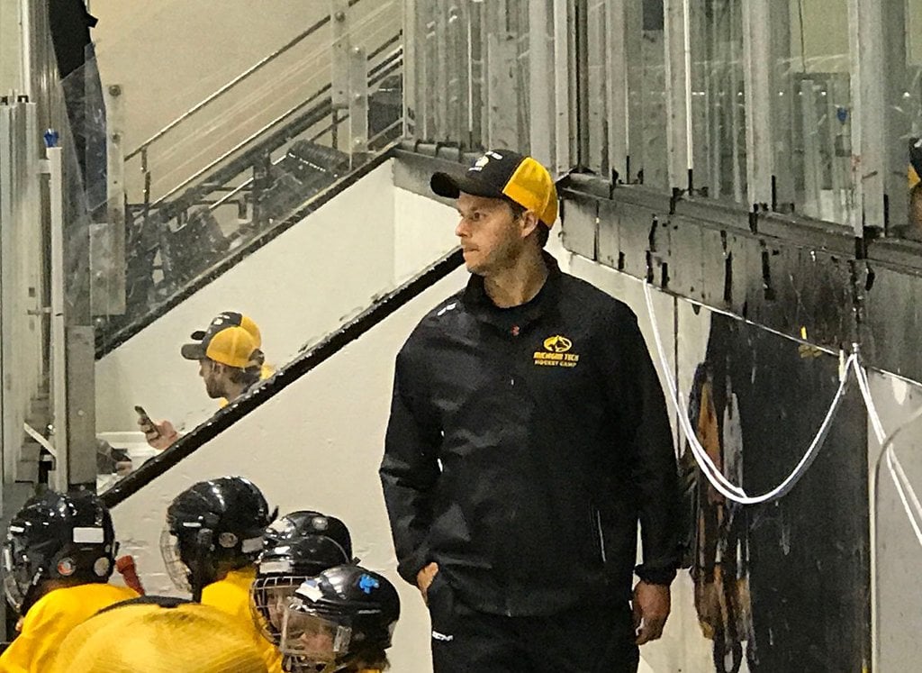 Former Michigan Tech Husky and current Chicago Blackhawk player Tanner Kero, coaches a scrimmage during a recent Michigan Tech Hockey School.