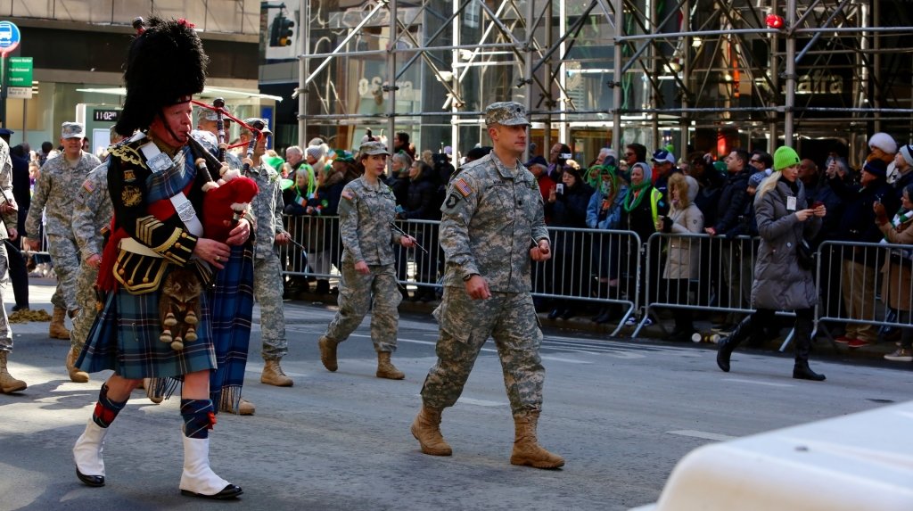 Michigan Tech alumnus Don Makay leads St. Patrick's Day parade in New York