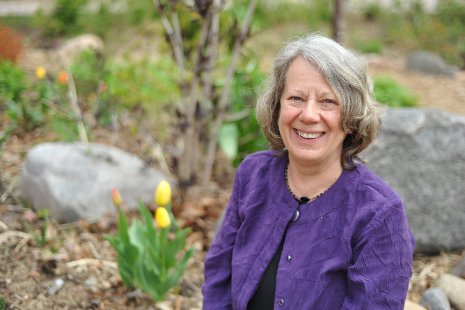 Linda Ott "Boys get the message that computing is a great career, but girls don't, and that drives me crazy," says Linda Ott, recipient of Michigan Tech's first Diversity Award.