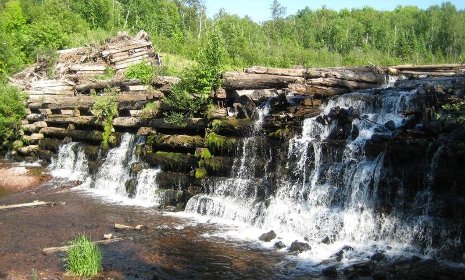 Red Ridge Dam Falls.  Photo: Jacob Emerick, Waterfalls of the Keweenaw