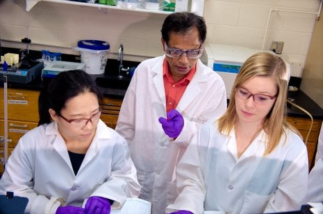Tarun Dam and his student Ni Fan and Melanie Talaga Tarun Dam and his student Ni Fan and Melanie Talaga published a news study that highlights possible inaccuracies in thyroid cancer detection tests.