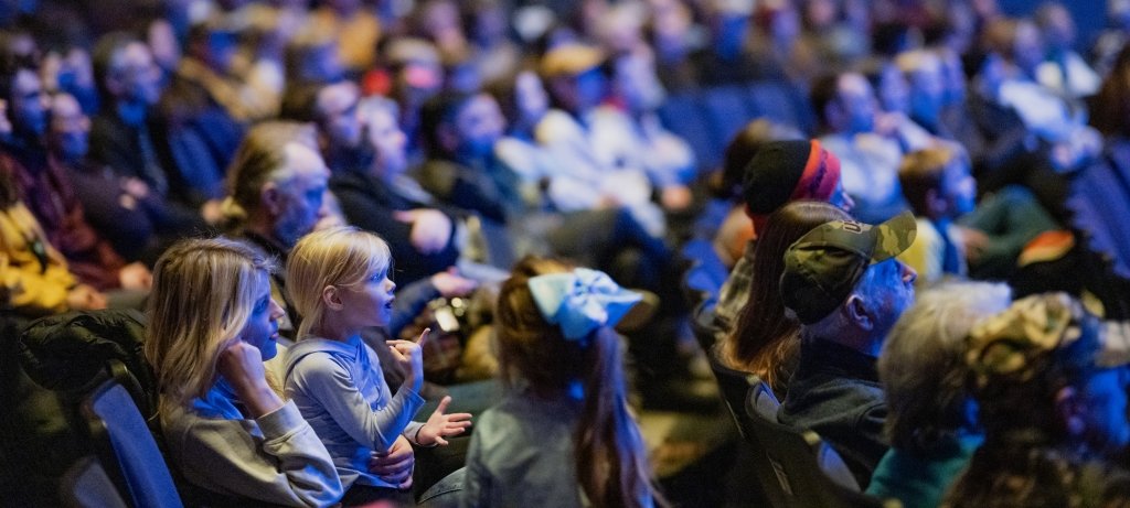 Family-Friendly show at the Rozsa with Children watching a performance