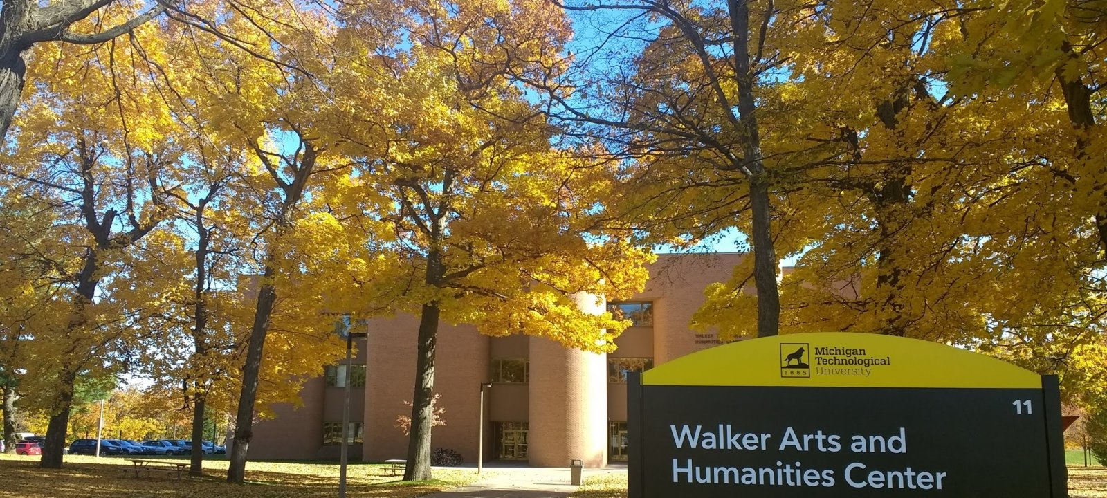 Walker Arts and Humanities Center building in fall