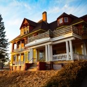 Phi Kappa Tau Chapter House