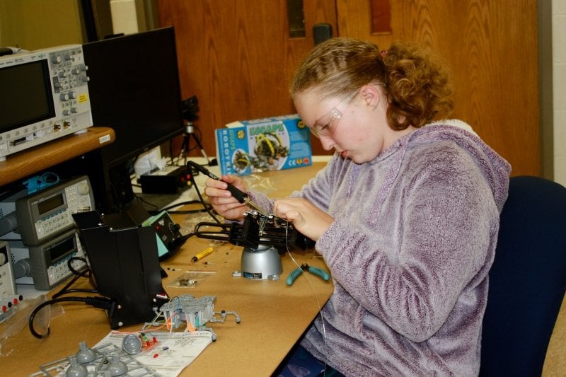 SYP student in mobile robotics lab