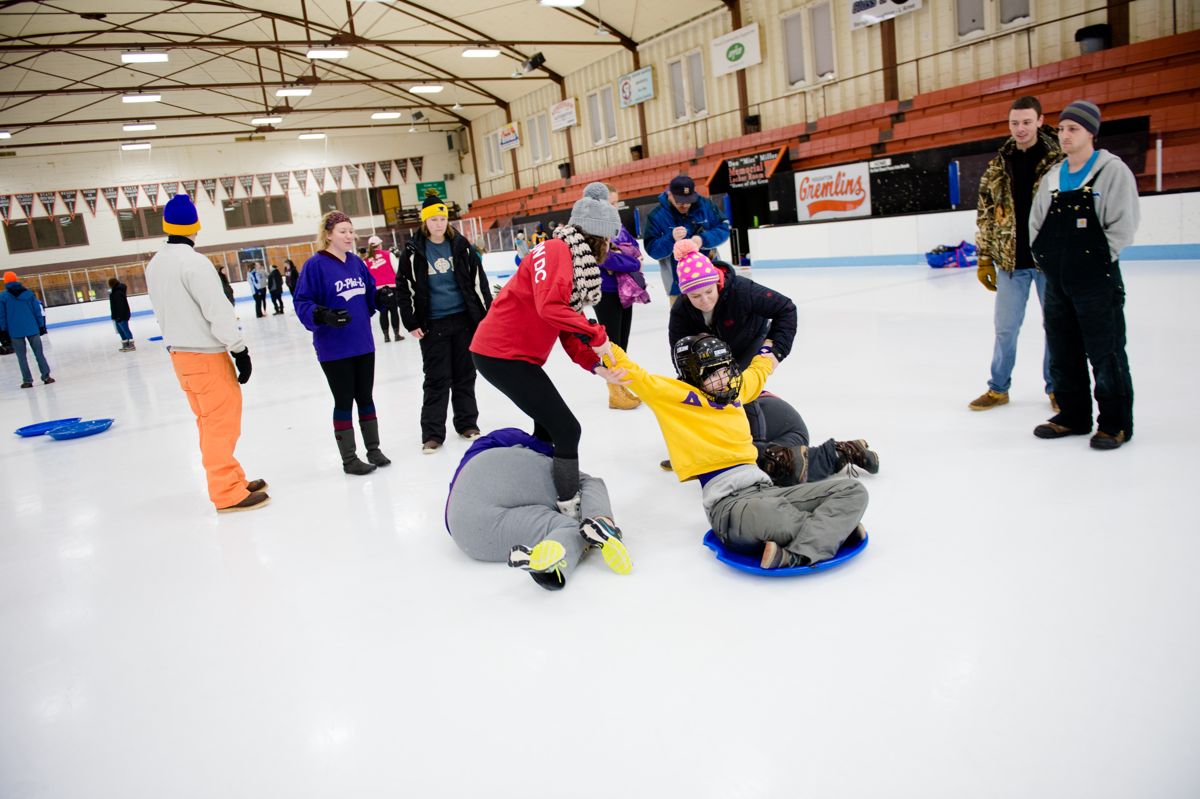 Ice Bowling 201601260088 copy