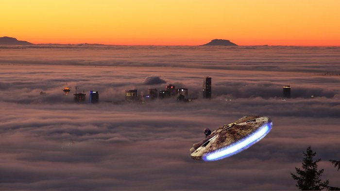 Millennium Falcon approaches Bespin Cloud City