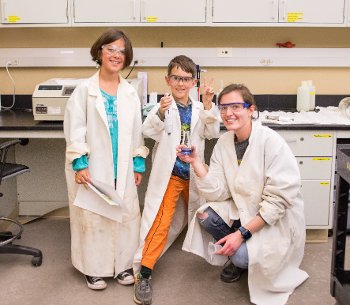 Kiddos 5 The Vendilinskis and Kuczynski enjoyed their phosphorus-filled lab lesson (especially the lab coats).