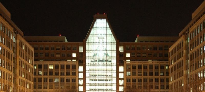 U.S. Patent and Trademark Office at night in Washington D.C. by Tim Evanson from Washington, D.C., USA, United States of America, CC BY-SA 2.0, via Wikimedia Commons